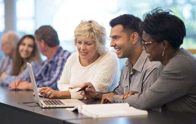 3310-adult-learners-bame-student-feat---flipped-cropped-17113953767197.jpg
